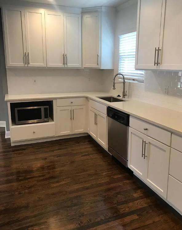 House for rent at 1011 W 45th St, Kansas City, MO 64111
