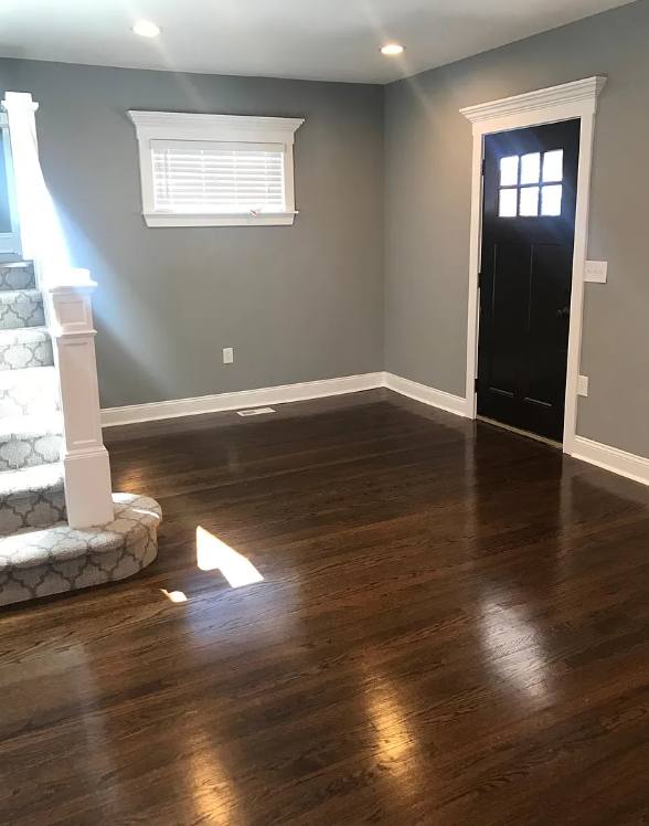 House for rent at 1011 W 45th St, Kansas City, MO 64111