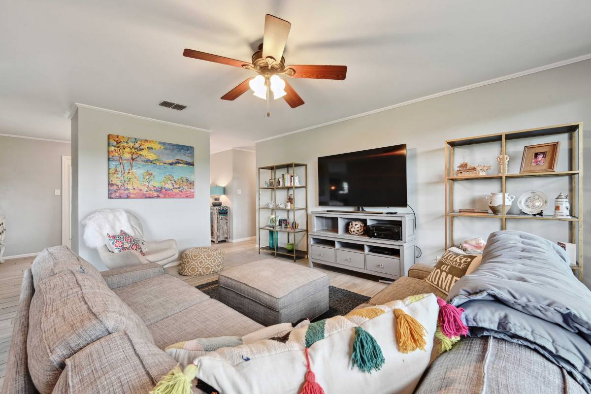 House for rent at 9209 Rock Way Dr, Austin, TX 78736