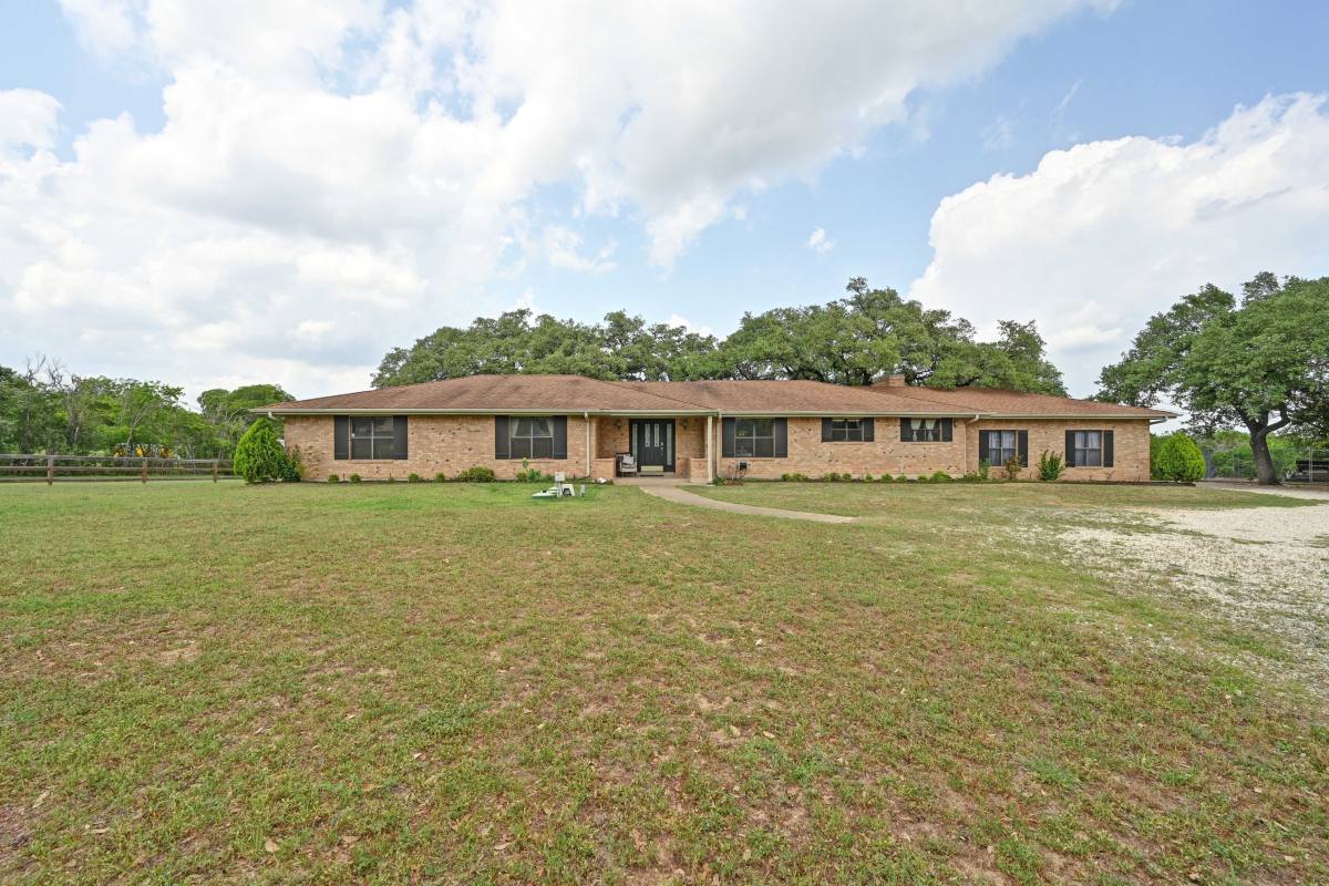 House for rent at 9209 Rock Way Dr, Austin, TX 78736
