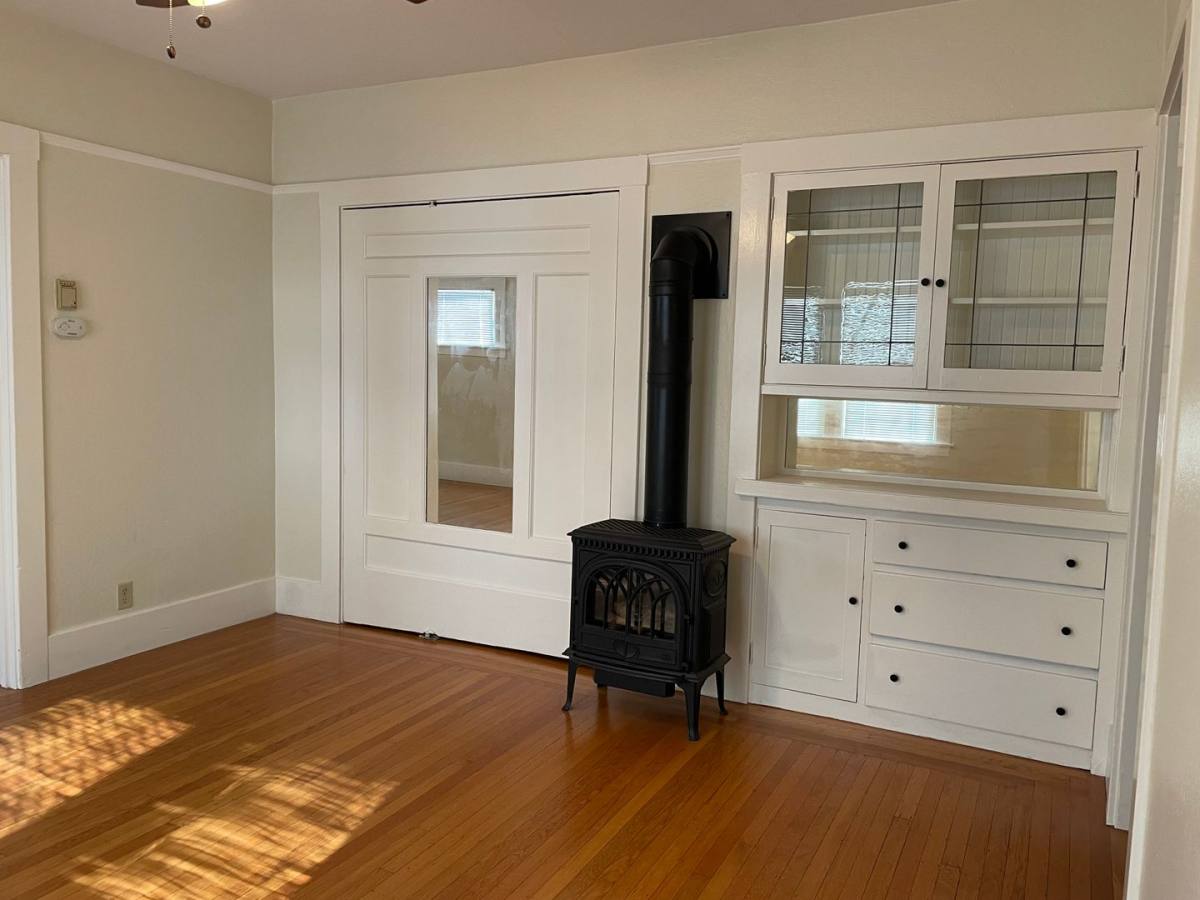 Apartment for rent at 927 35th St, Sacramento, CA 95816