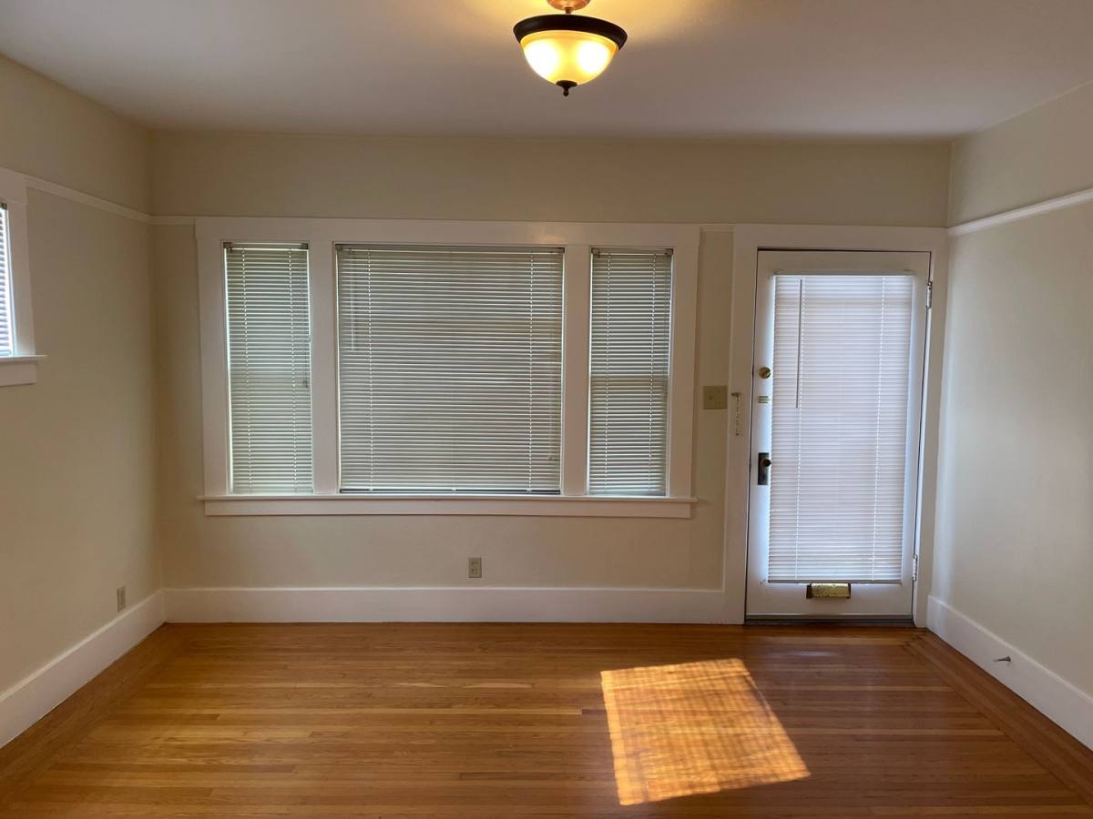Apartment for rent at 927 35th St, Sacramento, CA 95816