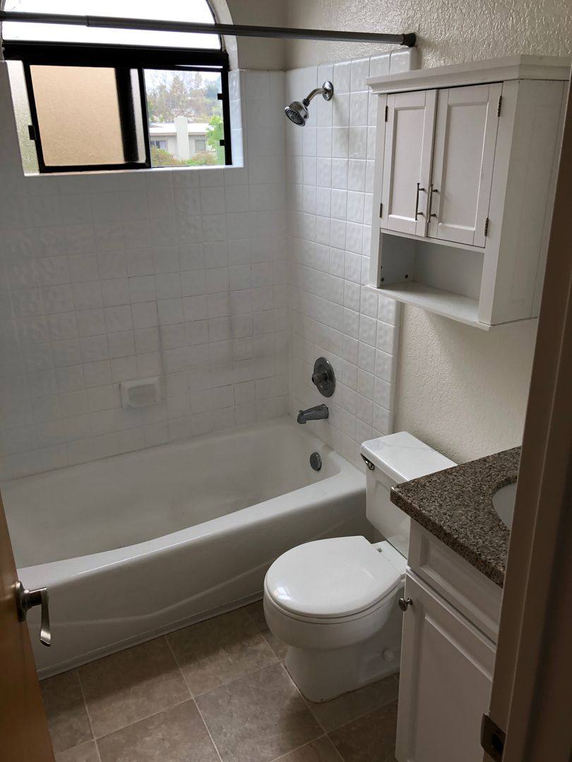 Townhouse for rent at 1457 N Vulcan Ave, Encinitas, CA 92024