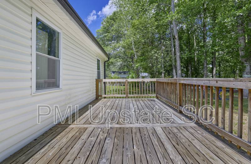 House for rent at 101 Paris View Dr, Travelers Rest, SC 29690