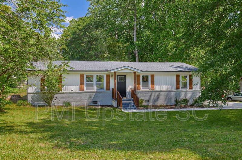 House for rent at 101 Paris View Dr, Travelers Rest, SC 29690