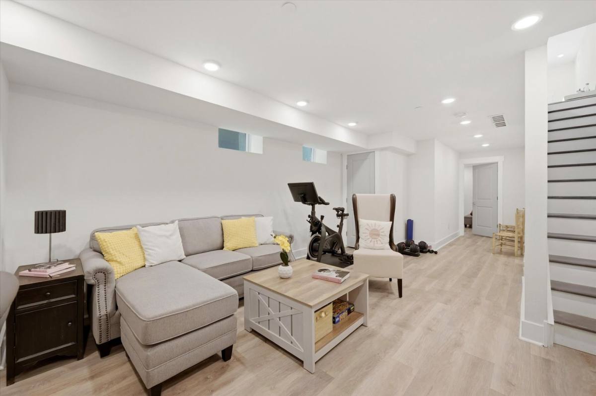 House for rent at 101 E Phil Ellena St, Philadelphia, PA 19119