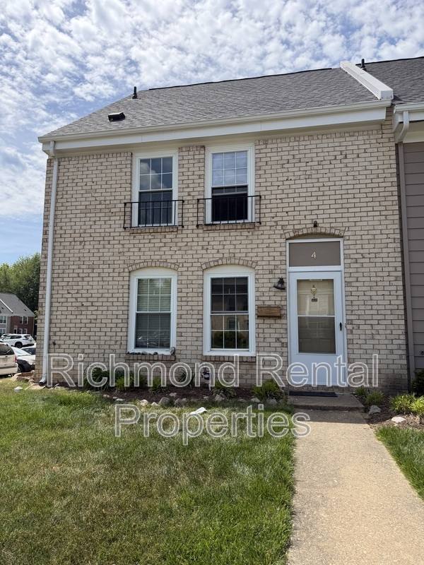 Townhouse for rent at 4 Skipwith Green Circle, Henrico, VA 23294