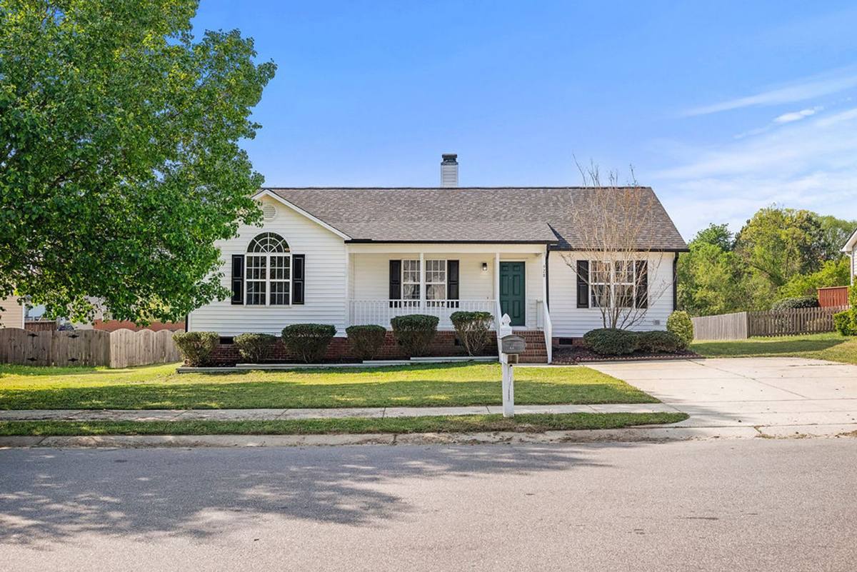 House for rent at 928 S Willhaven Dr, Fuquay Varina, NC 27526