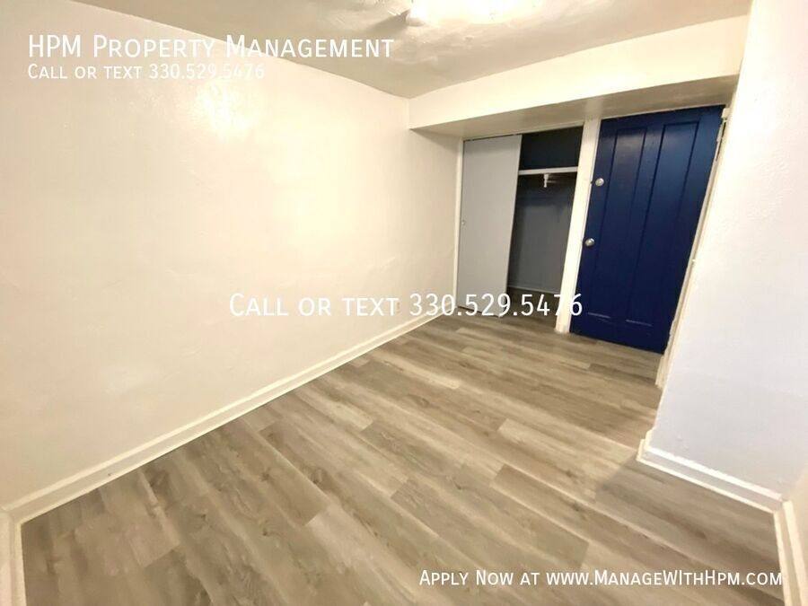 Apartment for rent at 1415 Yale Ave NW #9, Canton, OH 44703