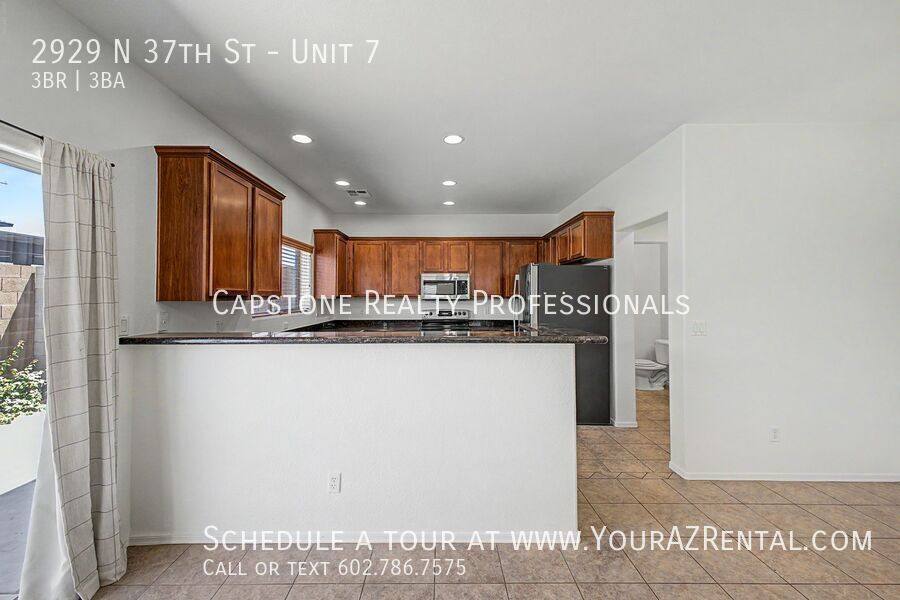 Apartment for rent at 2929 N 37th St #7, Phoenix, AZ 85018