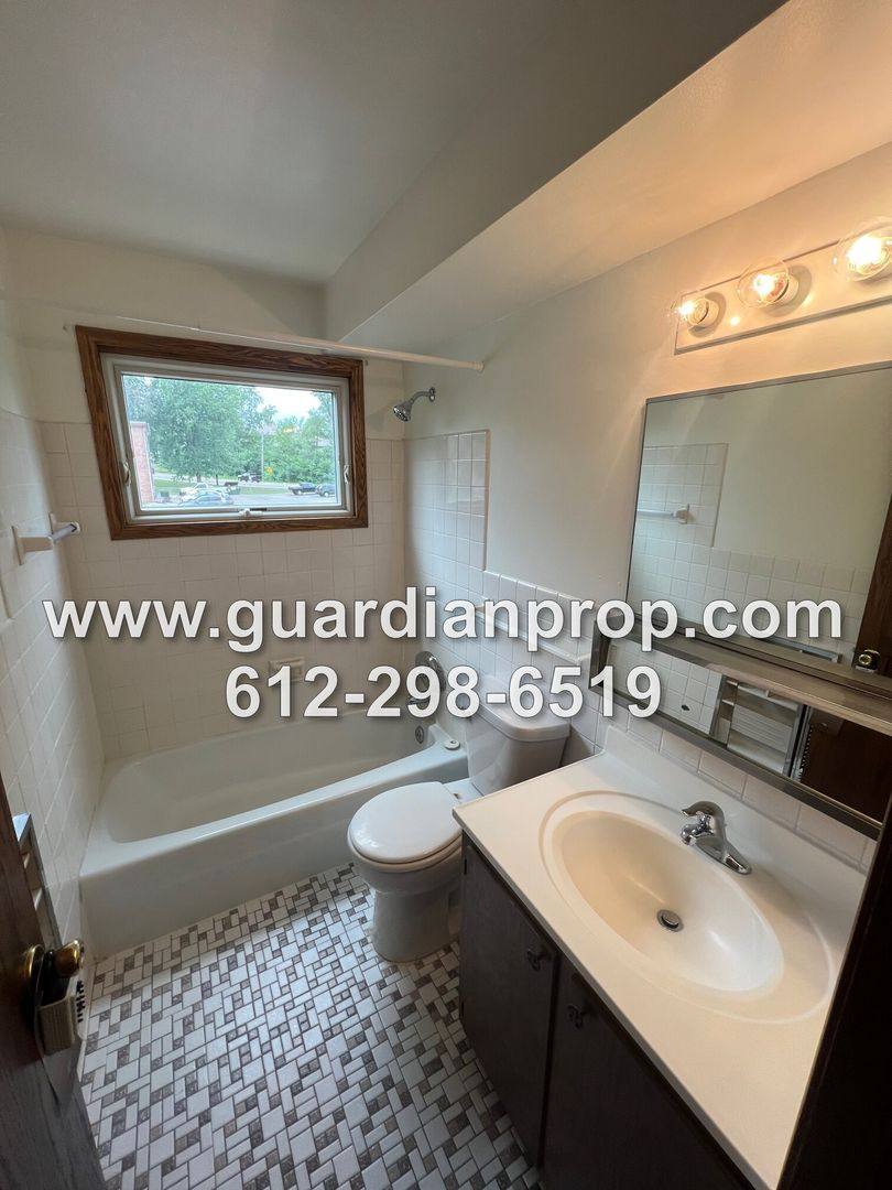 Apartment for rent at 2008 4th St S, South Saint Paul, MN 55075