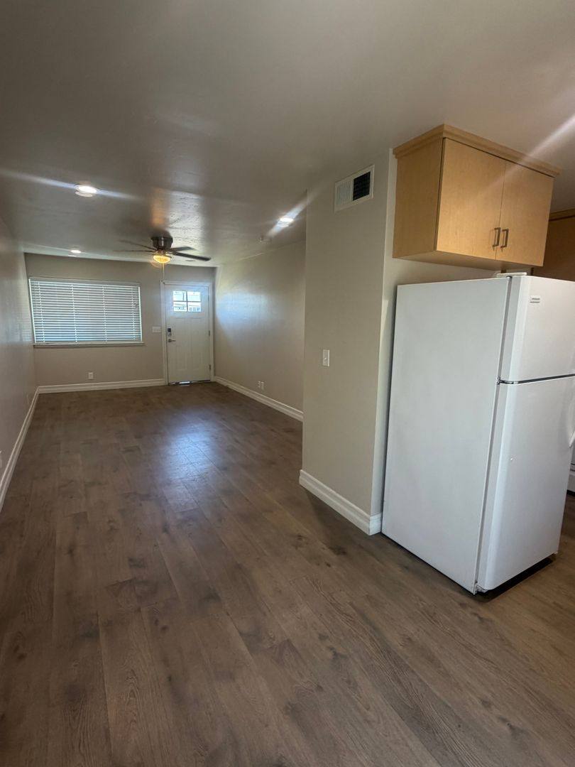 Apartment for rent at 578 Brown St, Hanford, CA 93230