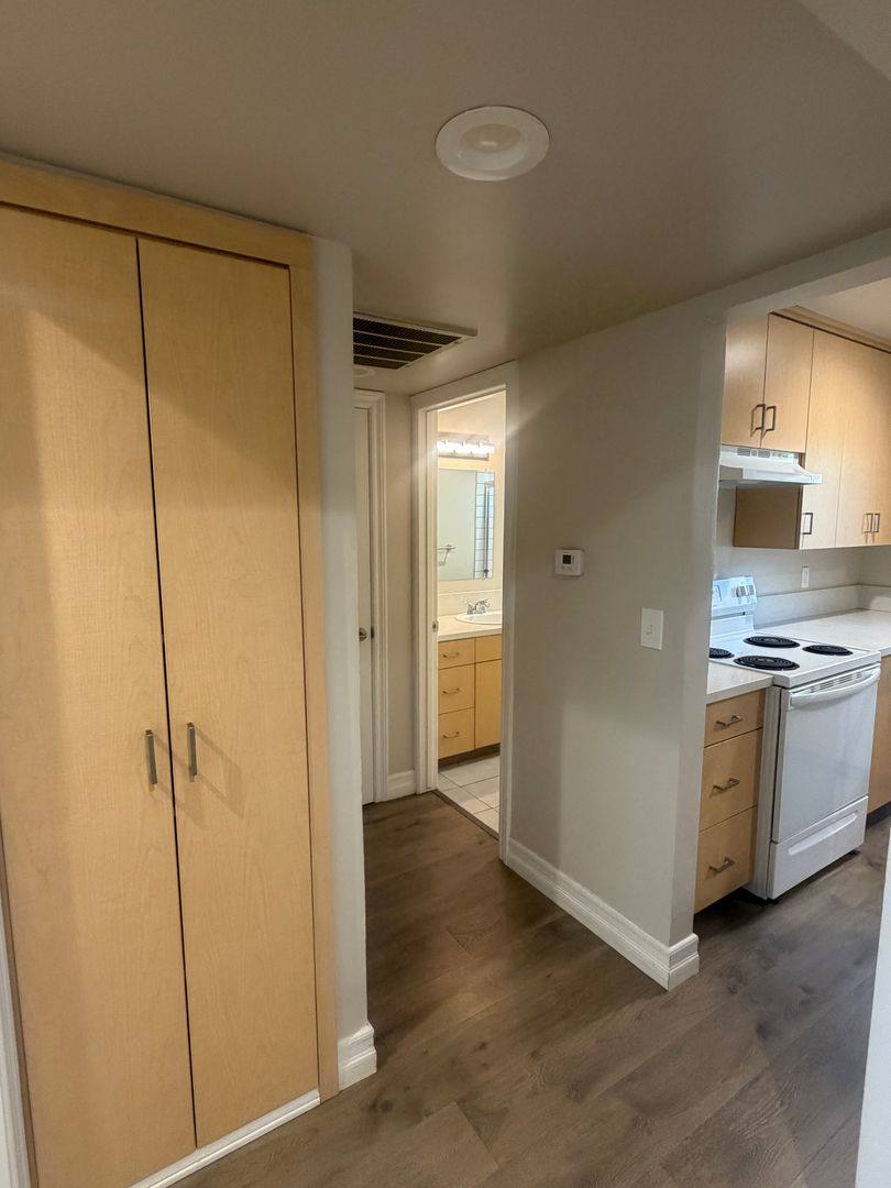 Apartment for rent at 578 Brown St, Hanford, CA 93230