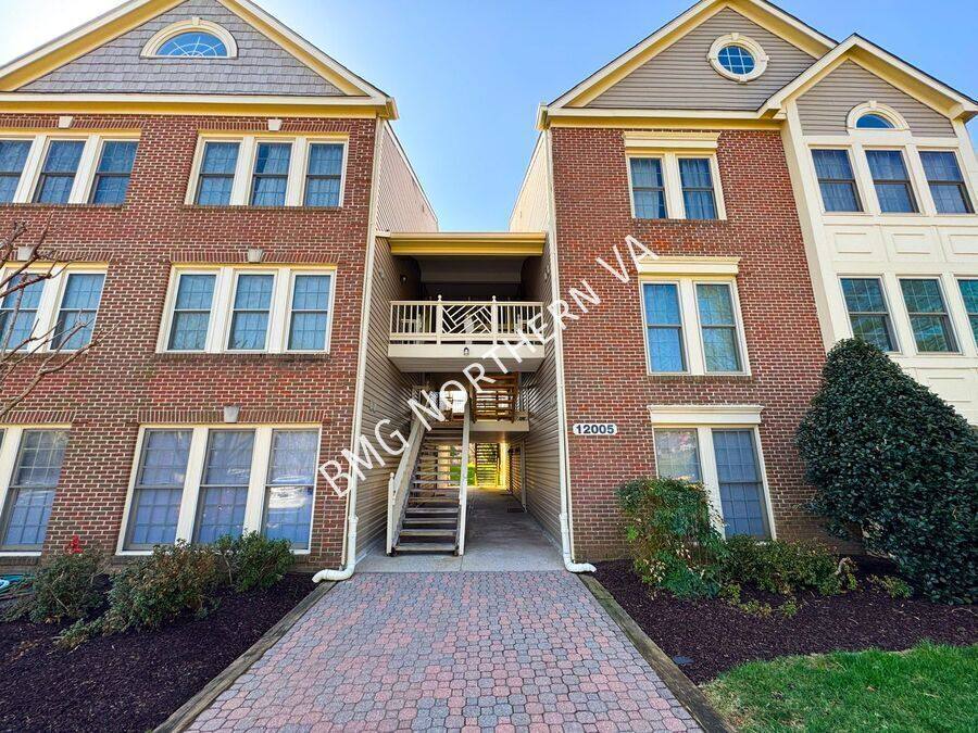 Condo for rent at 12005 Ridge Knoll Dr #10, Fairfax, VA 22033
