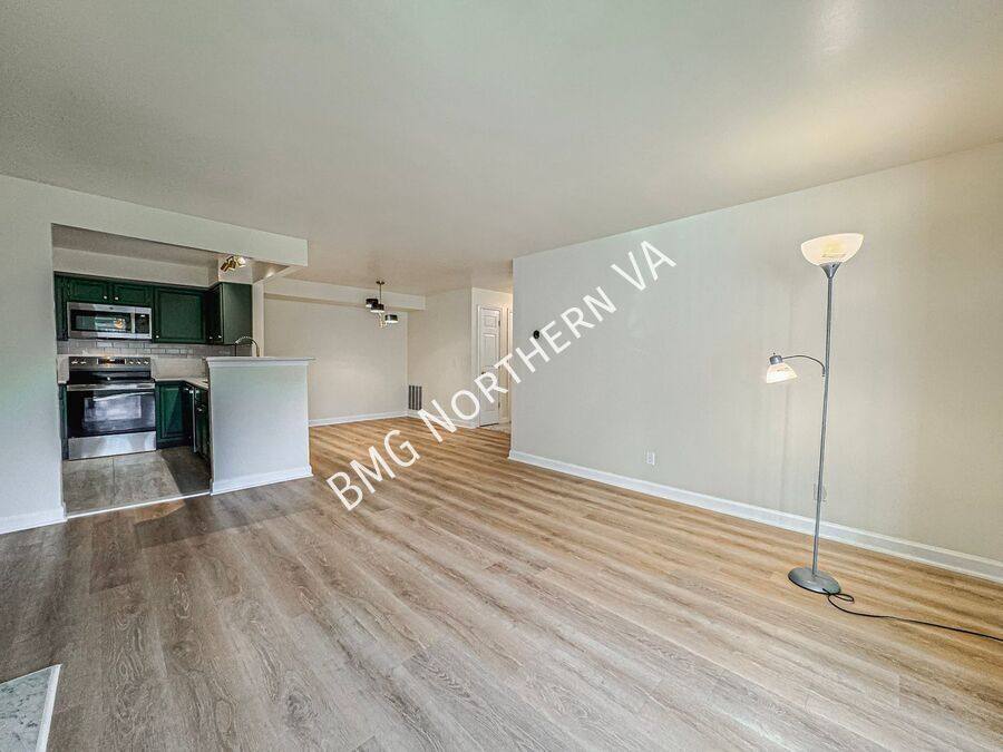 Condo for rent at 12005 Ridge Knoll Dr #10, Fairfax, VA 22033