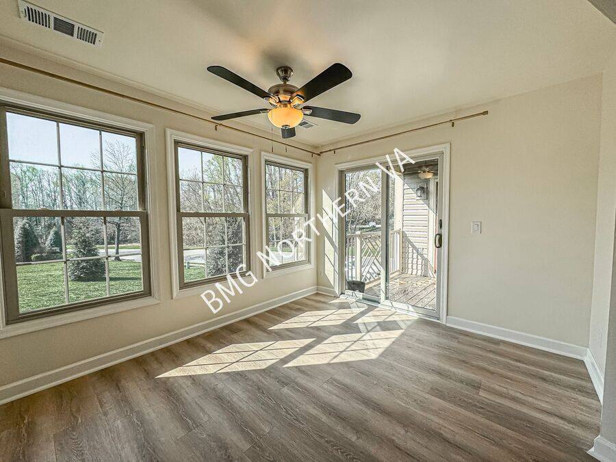 Condo for rent at 12005 Ridge Knoll Dr #10, Fairfax, VA 22033