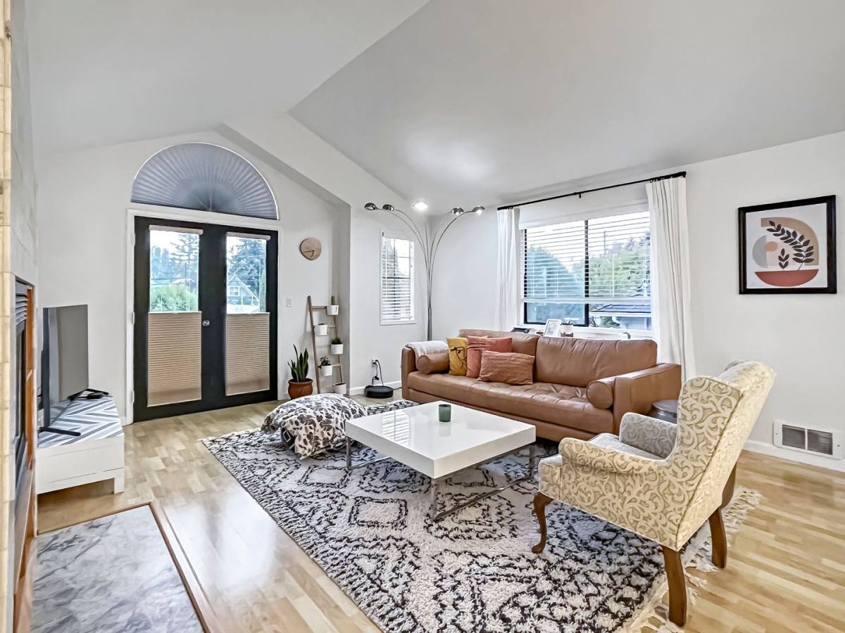 House for rent at 6728 11th Ave NW, Seattle, WA 98117