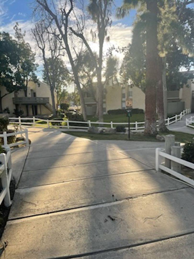 Apartment for rent at 5000 Belle Terrace, Bakersfield, CA 93309