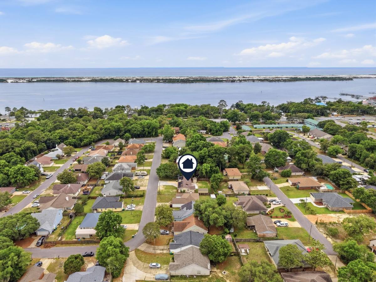 House for rent at 32 Cascabellas St, Mary Esther, FL 32569