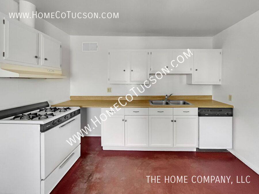 House for rent at 1721 E Adelaide Dr, Tucson, AZ 85719