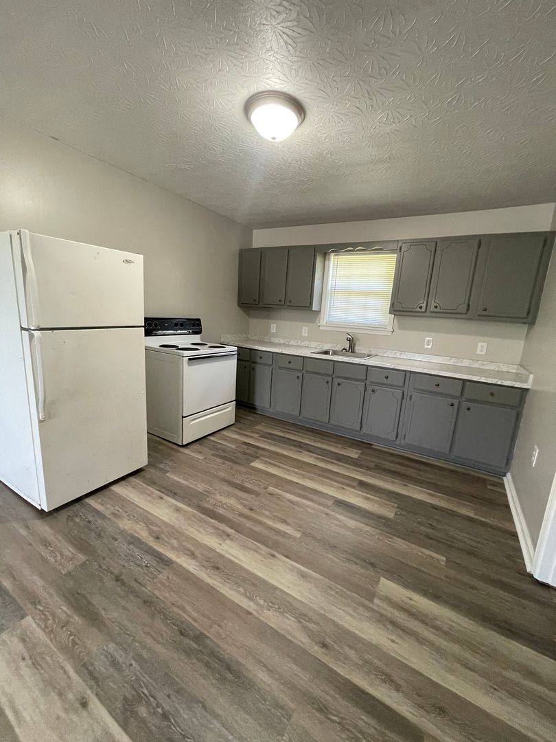 Townhouse for rent at 201 - 203 Bilbrey St, Livingston, TN 38570