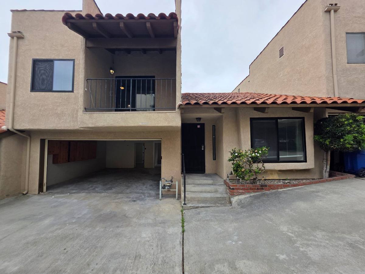 Condo for rent at 13987 Coteau Dr, Whittier, CA 90604