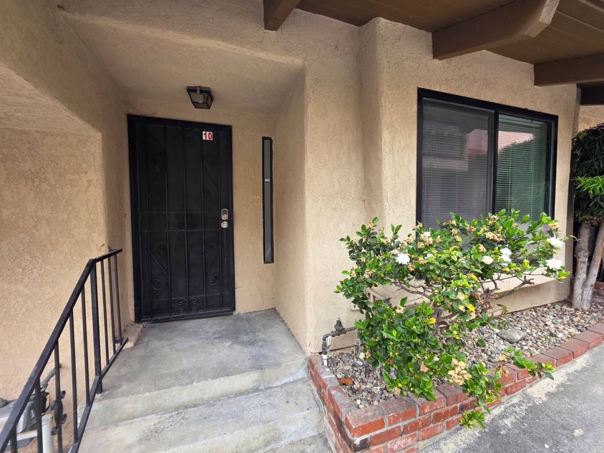 Condo for rent at 13987 Coteau Dr, Whittier, CA 90604