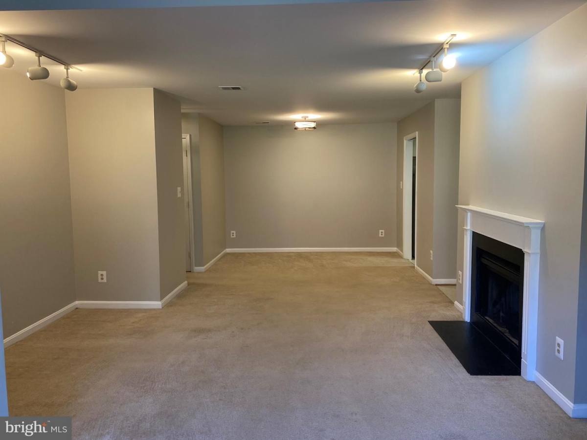 Apartment for rent at 2822 Lee Oaks Place #101, Falls Church, VA 22046