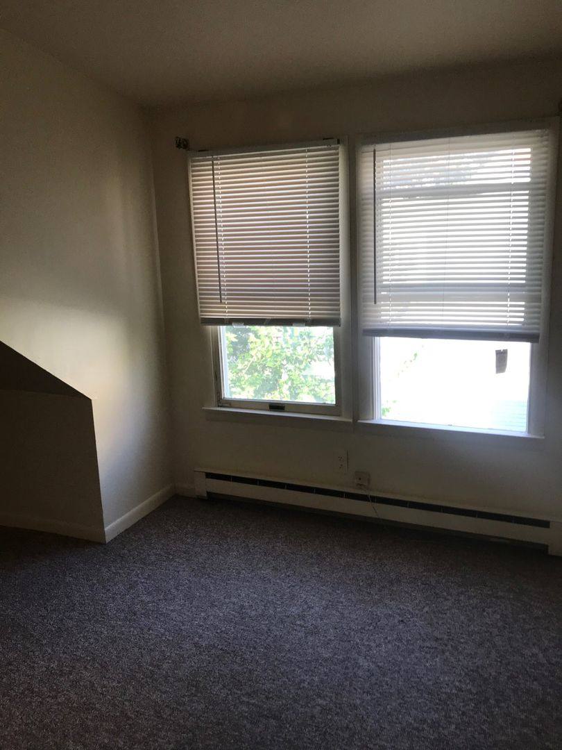 Apartment for rent at 1212 Willard St, Ann Arbor, MI 48104