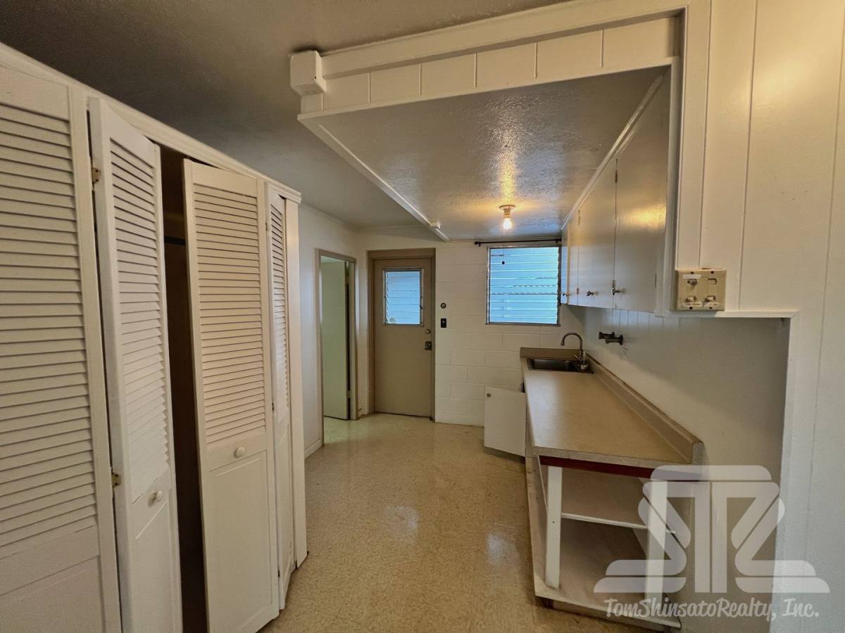 House for rent at 3419 Francis St, Honolulu, HI 96816