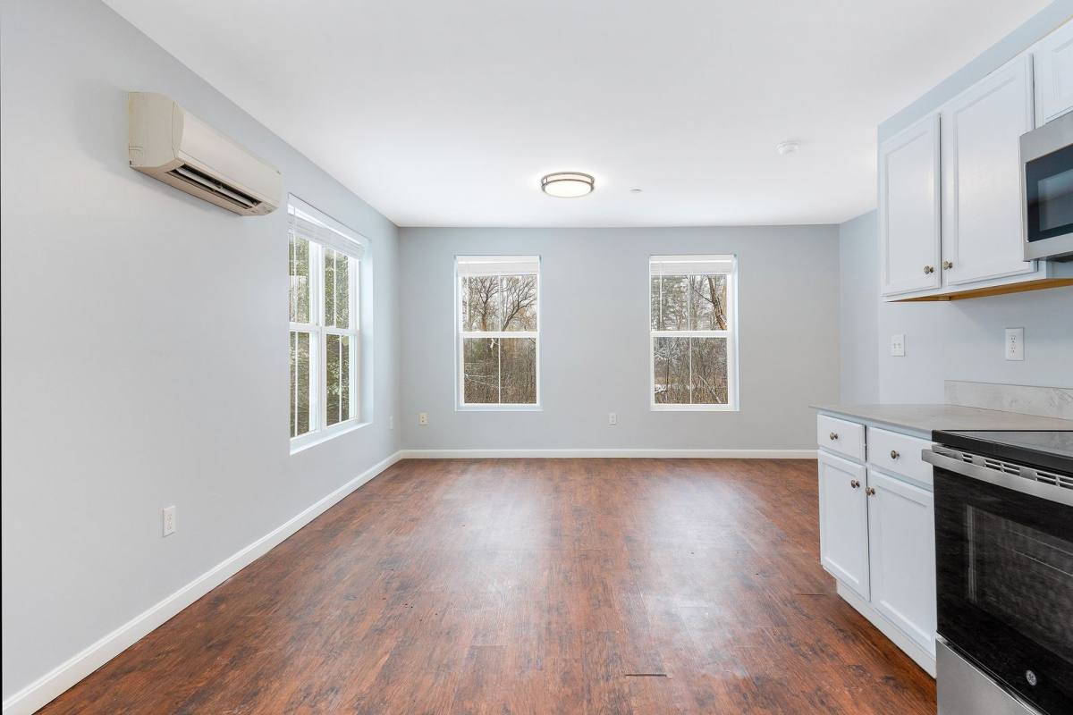 Apartment for rent at 4 US-Route 1 #3D, York, ME 03909