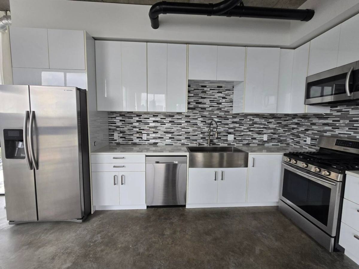 Apartment for rent at 2120 Columbia St, San Diego, CA 92101