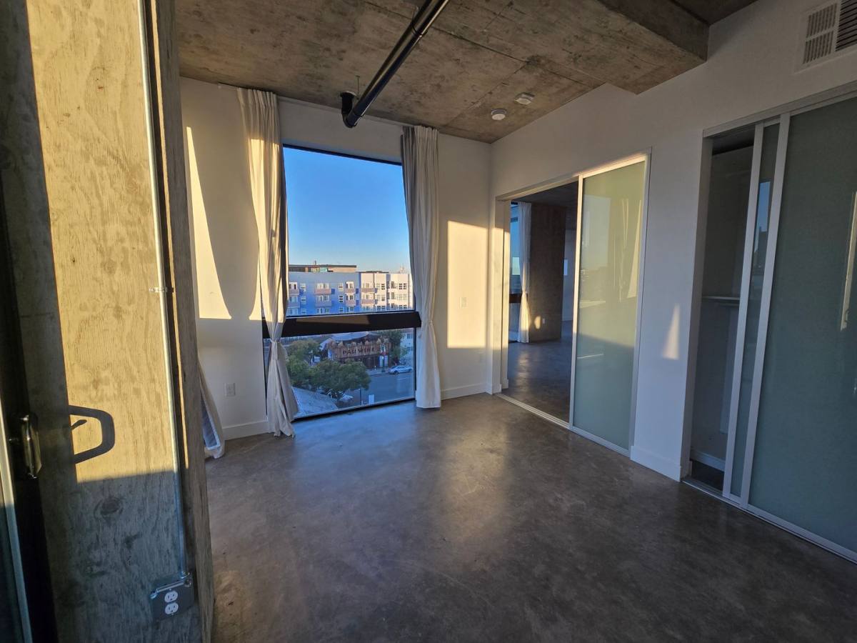 Apartment for rent at 2120 Columbia St, San Diego, CA 92101