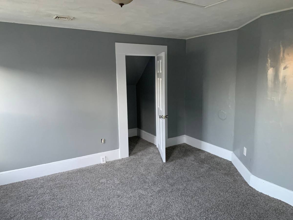 Apartment for rent at 189-193 Cedar St #189-3, Manchester, NH 03103