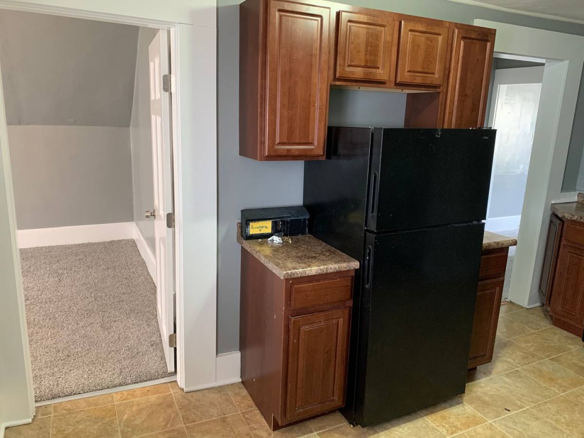 Apartment for rent at 189-193 Cedar St #189-3, Manchester, NH 03103