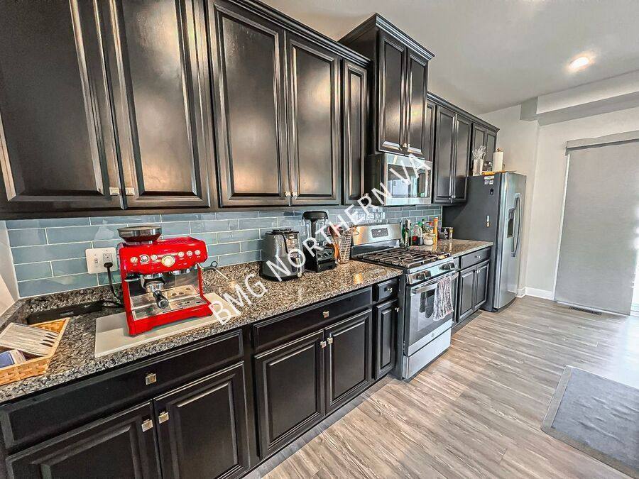 Townhouse for rent at 7731 Blackburn Ridge Dr, Manassas, VA 20109