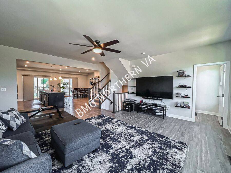 Townhouse for rent at 7731 Blackburn Ridge Dr, Manassas, VA 20109