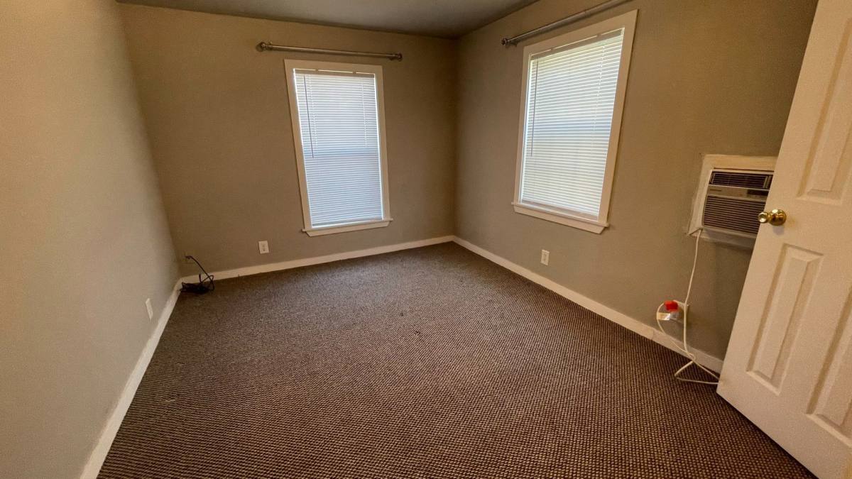 Apartment for rent at 703 Goingsnake St, Tahlequah, OK 74464