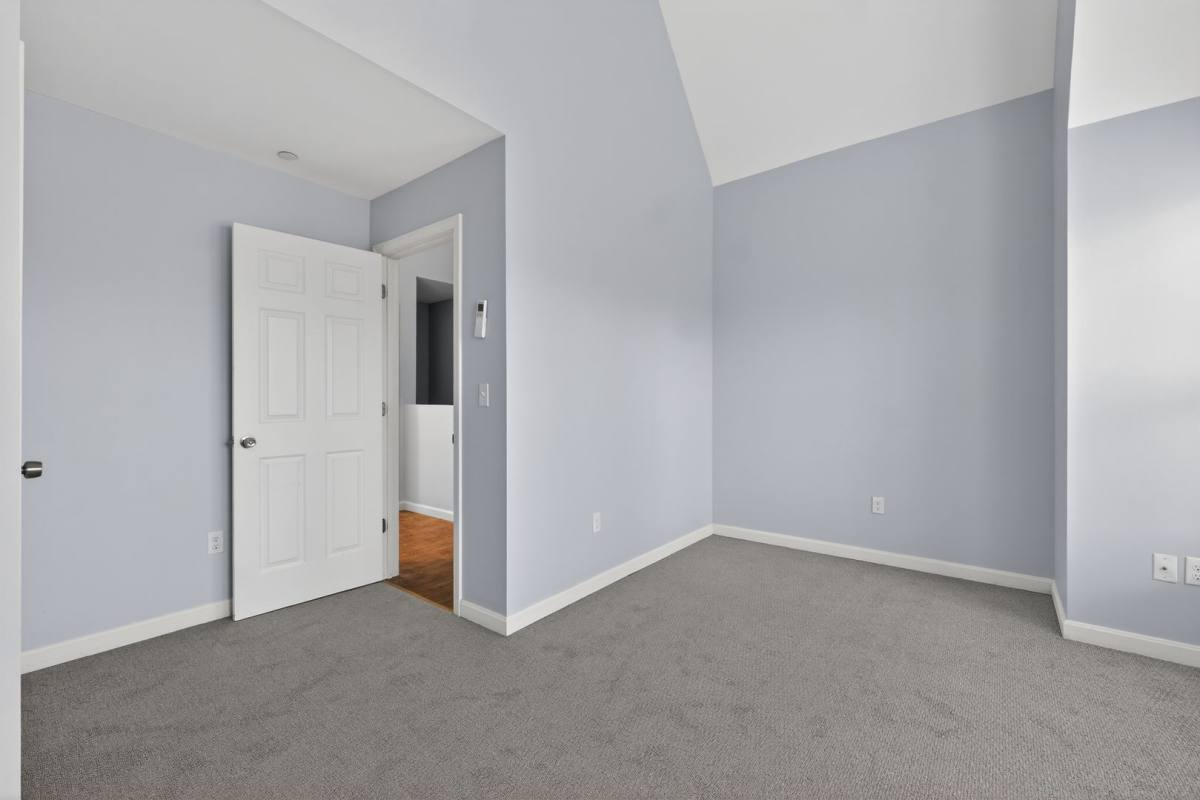 Apartment for rent at 4 US-Route 1 #5D, York, ME 03909