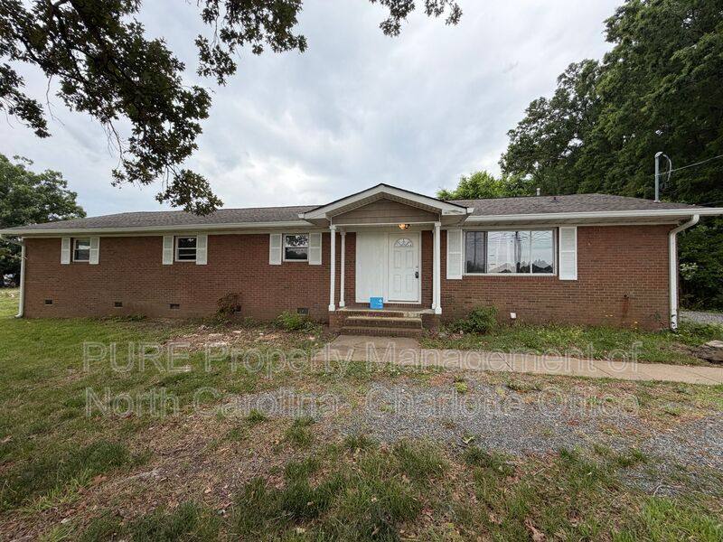 House for rent at 2429 Galloway Rd, Charlotte, NC 28262