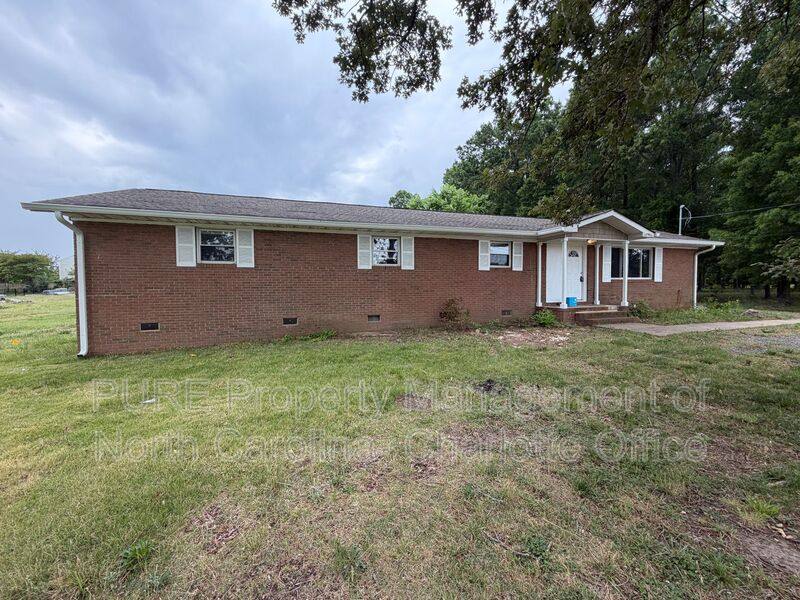 House for rent at 2429 Galloway Rd, Charlotte, NC 28262