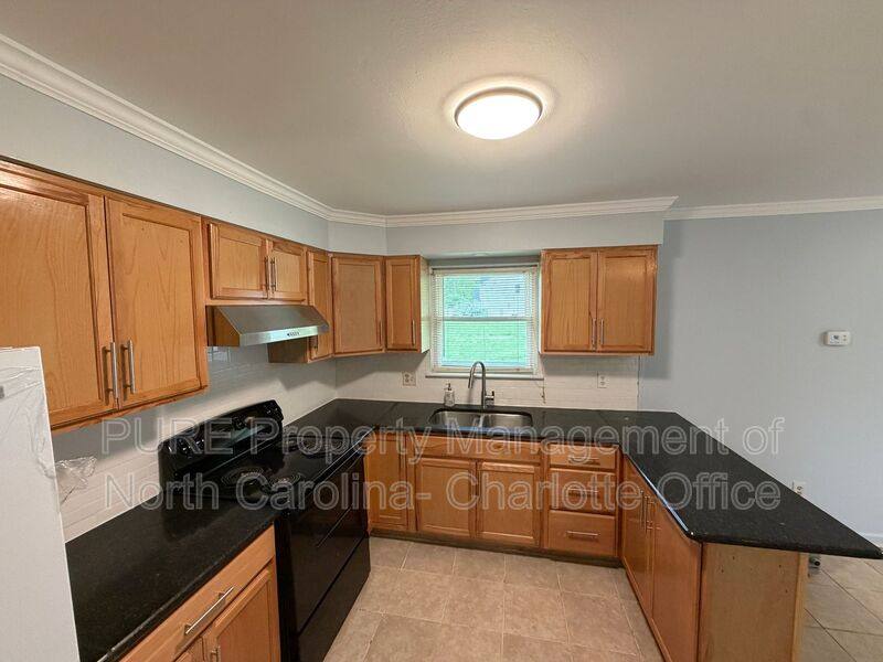 House for rent at 2429 Galloway Rd, Charlotte, NC 28262