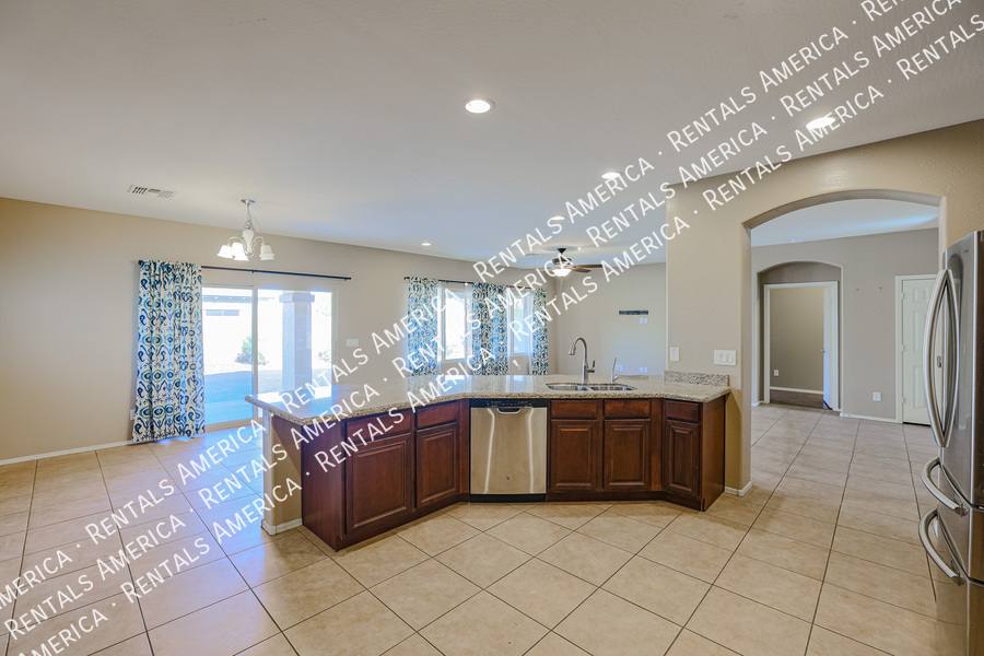 House for rent at 2954 E Coconino Dr, Gilbert, AZ 85298