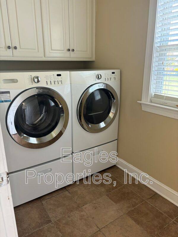 House for rent at 103 S Merganser Dr, Pikeville, NC 27863
