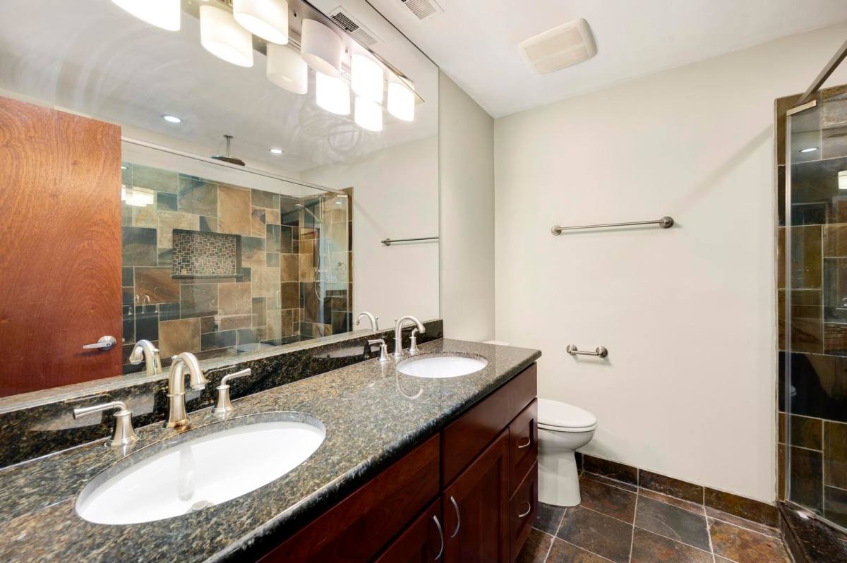Townhouse for rent at 1812 S Dearborn St #12, Chicago, IL 60616