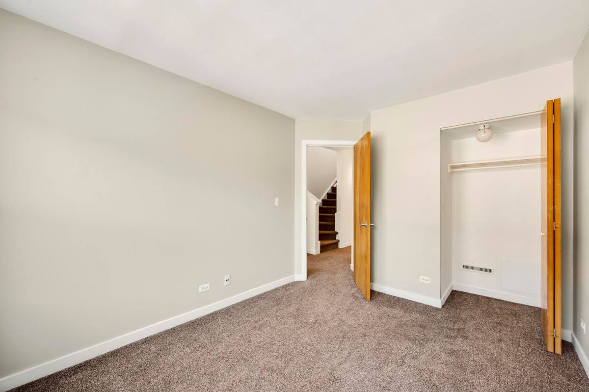 Townhouse for rent at 1812 S Dearborn St #12, Chicago, IL 60616