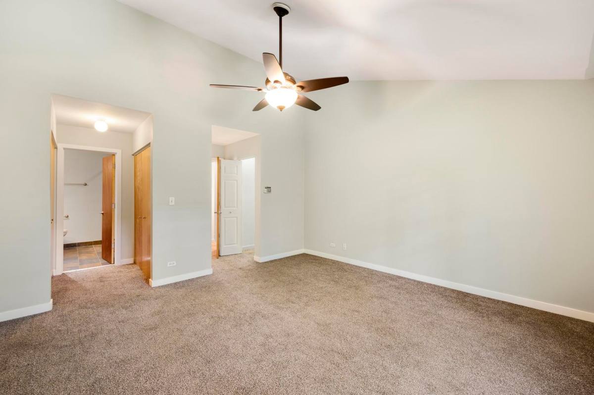Townhouse for rent at 1812 S Dearborn St #12, Chicago, IL 60616