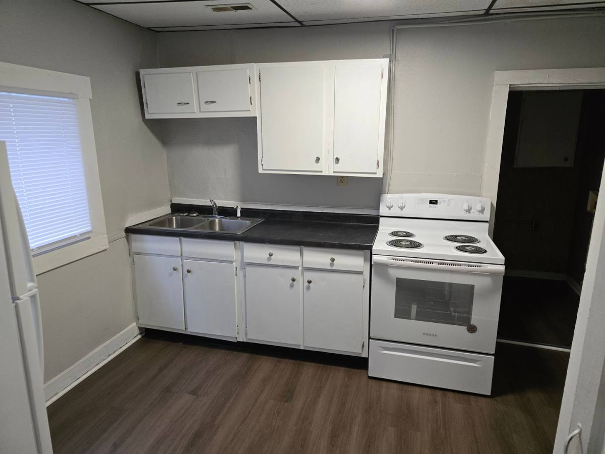 Apartment for rent at 1519 E Washington St, Muncie, IN 47305