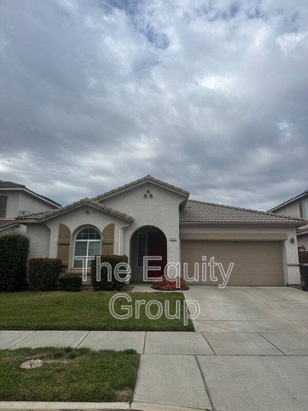 House for rent at 3142 W Sweet, Visalia, CA 93291