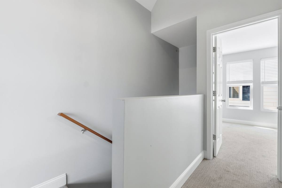 Apartment for rent at 4 US-Route 1 #3C, York, ME 03909